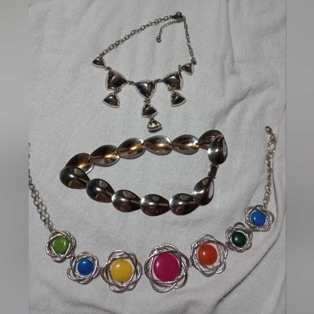 High quality costume jewelry, three necklaces (C009)
